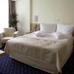 Marshal فندق بوخارست