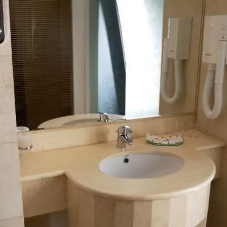 Marshal Hotel 3*