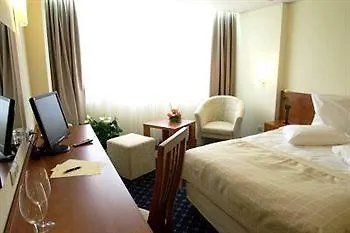 Marshal Hotel 3*